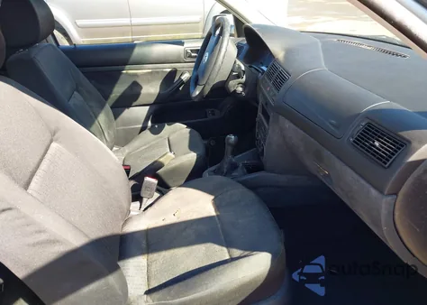 2001 Volkswagen Golf Gl/Gl Tdi from USA, damaged, VIN WVWBP21J71W162584